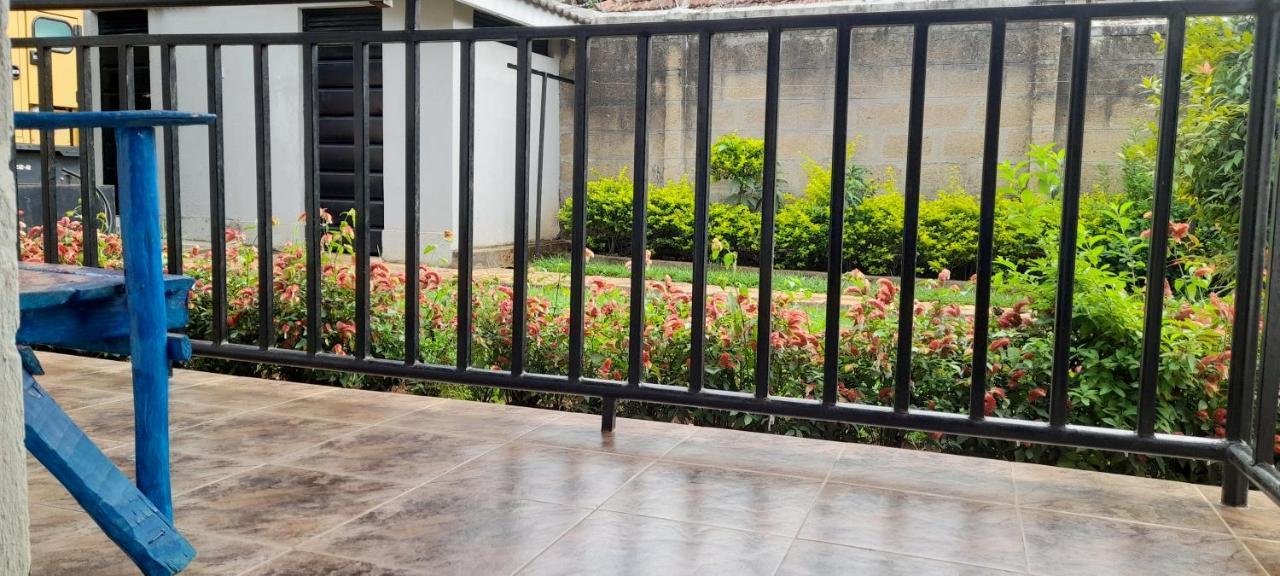 Aivilo Home Entebbe Exterior foto